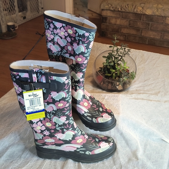 COPY - NWT, Western Chief Rain/Casual Boots (Waterproof) - Picture 1 of 11